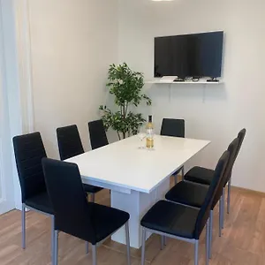 Designed Next To Vaclav Square With Terrace And Private Garage Apartment Prag